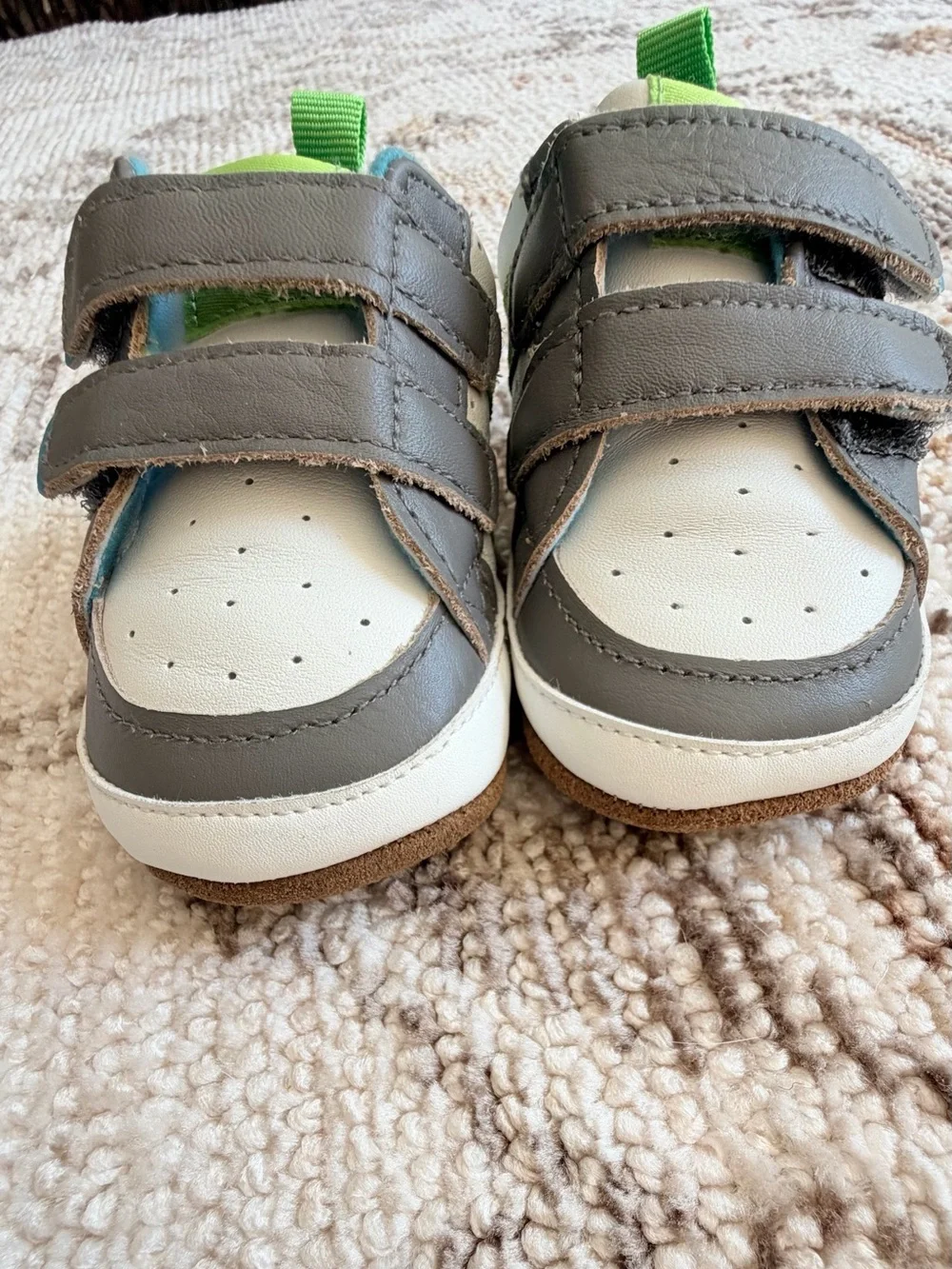 Robeez First Kicks Brooks Baby Shoes Charcoal Shark Leather 9-12 Months